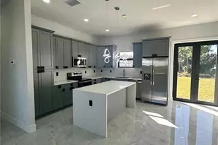 3905 23rd St SW, Fort Myers, FL 33976 - Photo 3