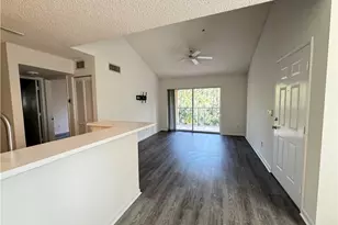 1260 Wildwood Lakes Blvd, Naples, FL 34104 - Photo 3