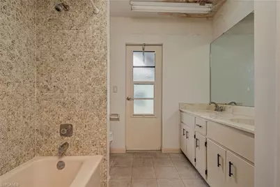 1421 SE 28th Ter, Cape Coral, FL 33904 - Photo 29