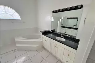 2124 Cornwallis Pkwy, Cape Coral, FL 33904 - Photo 25