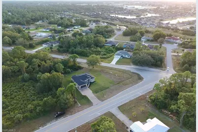 810 Sentinela Blvd, Lehigh Acres, FL 33974 - Photo 33