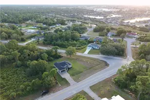 810 Sentinela Blvd, Lehigh Acres, FL 33974 - Photo 33