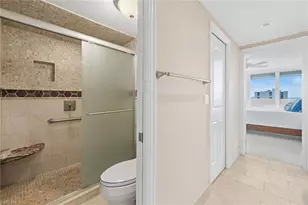 4001 Gulf Shore Blvd N, Naples, FL 34103 - Photo 19