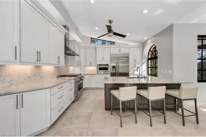 4556 Pond Apple Dr N, Naples, FL 34119 - Photo 9