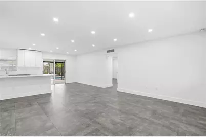 2564 Poinciana St, Naples, FL 34105 - Photo 9