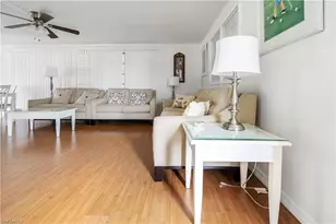 17 Saint Raphael Dr, Naples, FL 34112 - Photo 5