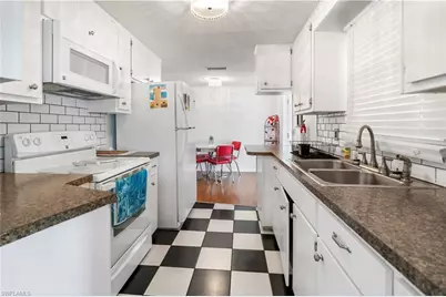 17 Saint Raphael Dr, Naples, FL 34112 - Photo 15