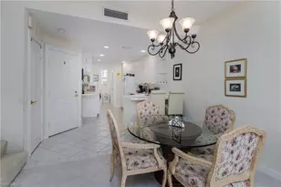 5353 Cove Cir, Naples, FL 34119 - Photo 23