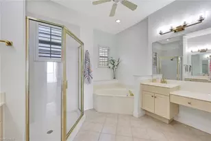 689 Vintage Reserve Cir, Naples, FL 34119 - Photo 17