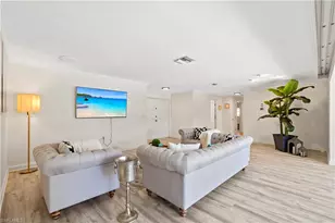 2125 Marina Dr, Naples, FL 34102 - Photo 9