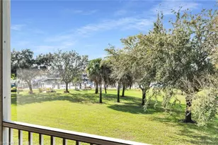 285 Cays Dr, Naples, FL 34114 - Photo 11