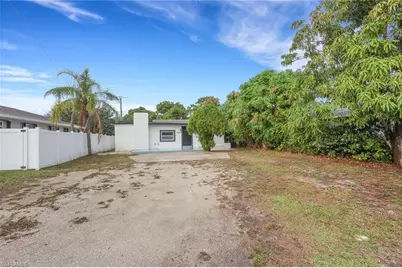 26630 Noble Ln, Bonita Springs, FL 34135 - Photo 23