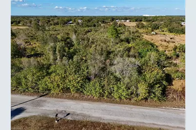 29453 Pine Villa Cir, Punta Gorda, FL 33982 - Photo 5