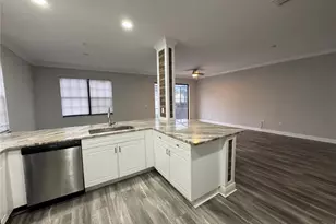 7614 Bristol Cir, Naples, FL 34120 - Photo 7