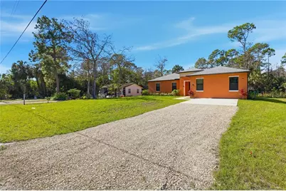 2167 Della Dr, Naples, FL 34117 - Photo 5