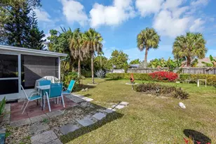 5469 27th Pl SW, Naples, FL 34116 - Photo 17