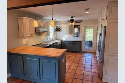 5825 Dogwood Way, Naples, FL 34116 - Photo 5