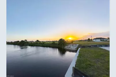 3936 NW 40th Ter, Cape Coral, FL 33993 - Photo 9