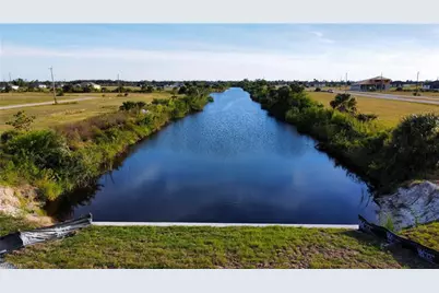 3936 NW 40th Ter, Cape Coral, FL 33993 - Photo 7