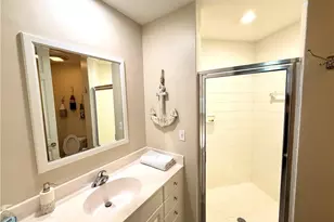 410 Flagship Dr, Naples, FL 34108 - Photo 9