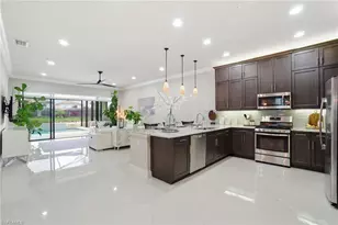 4318 Aurora St, Naples, FL 34119 - Photo 11