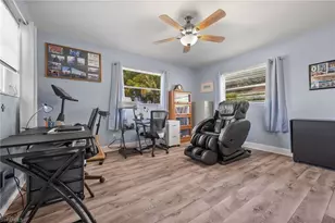 1280 22nd Ave N, Naples, FL 34103 - Photo 19