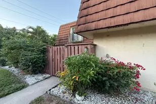 5236 Cedarbend Dr, Fort Myers, FL 33919 - Photo 1