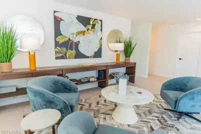 10082 Vanderbilt Dr, Naples, FL 34108 - Photo 9