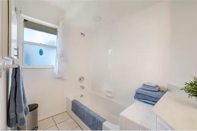 189 Marseille Dr, Naples, FL 34112 - Photo 23