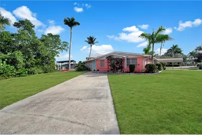 101 Pago Pago Dr E, Naples, FL 34113 - Photo 7