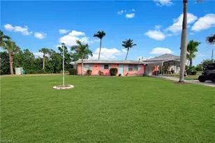 101 Pago Pago Dr E, Naples, FL 34113 - Photo 3