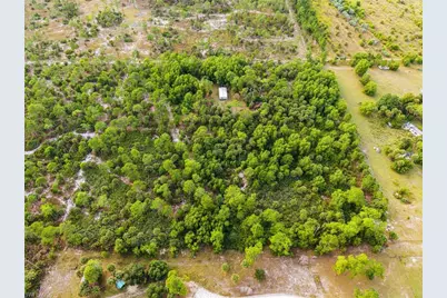 630 Pioneer Trl, Naples, FL 34117 - Photo 5