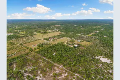 630 Pioneer Trl, Naples, FL 34117 - Photo 33