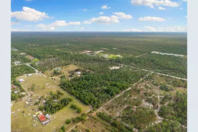 630 Pioneer Trl, Naples, FL 34117 - Photo 35