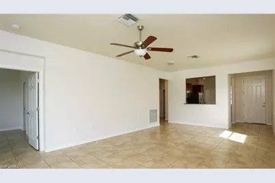 8482 Karina Ct, Naples, FL 34114 - Photo 7