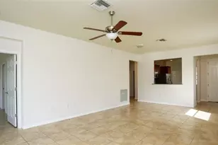 8482 Karina Ct, Naples, FL 34114 - Photo 7