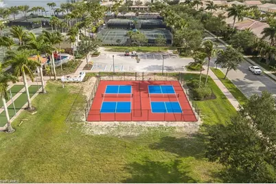 8482 Karina Ct, Naples, FL 34114 - Photo 33