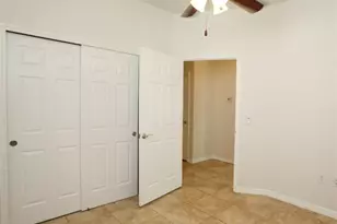 8482 Karina Ct, Naples, FL 34114 - Photo 17