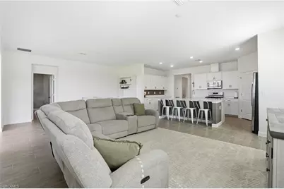 19306 Hinkley Dr, Estero, FL 33928 - Photo 5