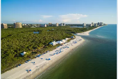 22 Las Brisas Way #23, Naples, FL 34108 - Photo 17