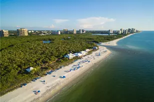 22 Las Brisas Way, Naples, FL 34108 - Photo 17