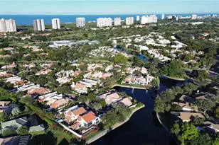 22 Las Brisas Way, Naples, FL 34108 - Photo 13