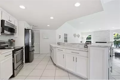 12521 Woodtimber Ln, Fort Myers, FL 33913 - Photo 3