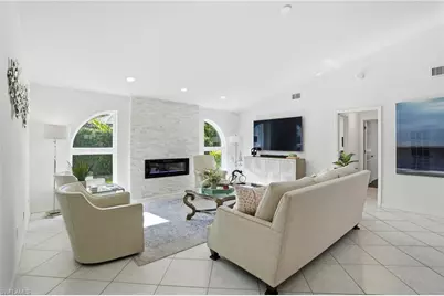 12521 Woodtimber Ln, Fort Myers, FL 33913 - Photo 7