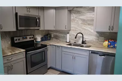 607 SE 47th St #3, Cape Coral, FL 33904 - Photo 3