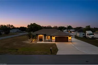 401 Candlewick Cir E, Lehigh Acres, FL 33936 - Photo 47