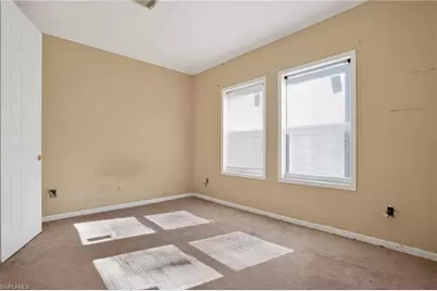 2808 34th St SW, Lehigh Acres, FL 33976 - Photo 9