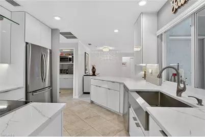 2236 Queens Blvd, Naples, FL 34112 - Photo 9