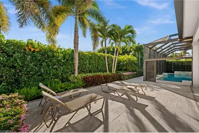 784 Anderson Dr, Naples, FL 34103 - Photo 37