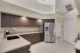 744 Belville Blvd, Naples, FL 34104 - Photo 9